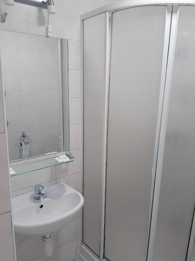 Kambariu Nuoma - Siauliai Sauridaモーテル エクステリア 写真